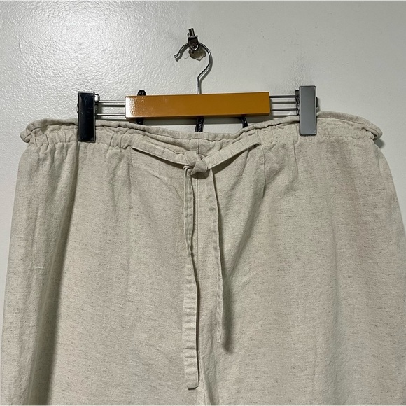 Yessica Women’s Beige Cotton-Linen Blend Relaxed Trousers - Size 42 - Picture 13 of 15
